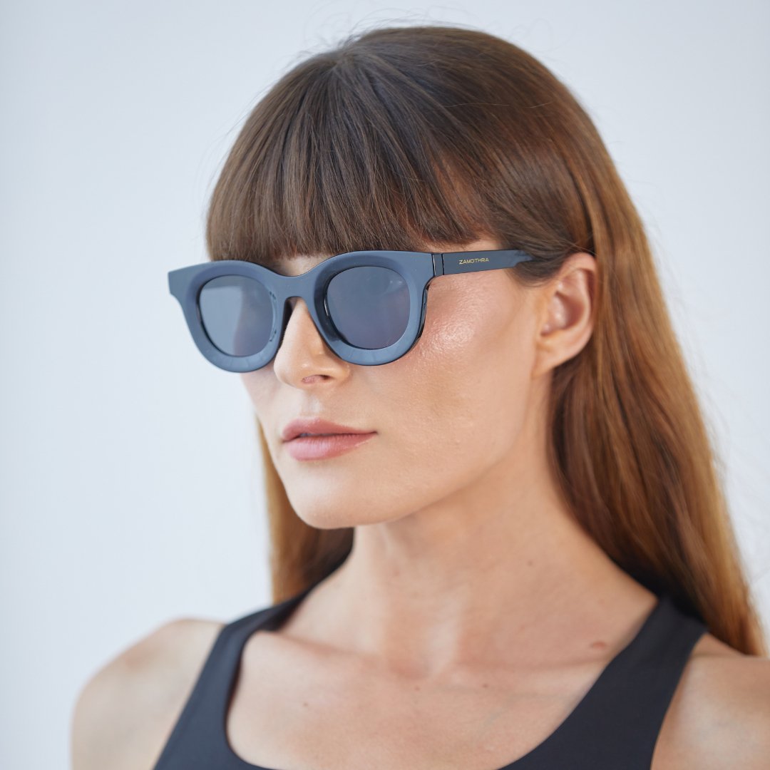 LOIS / Midnight - Zamothra Sunglasses