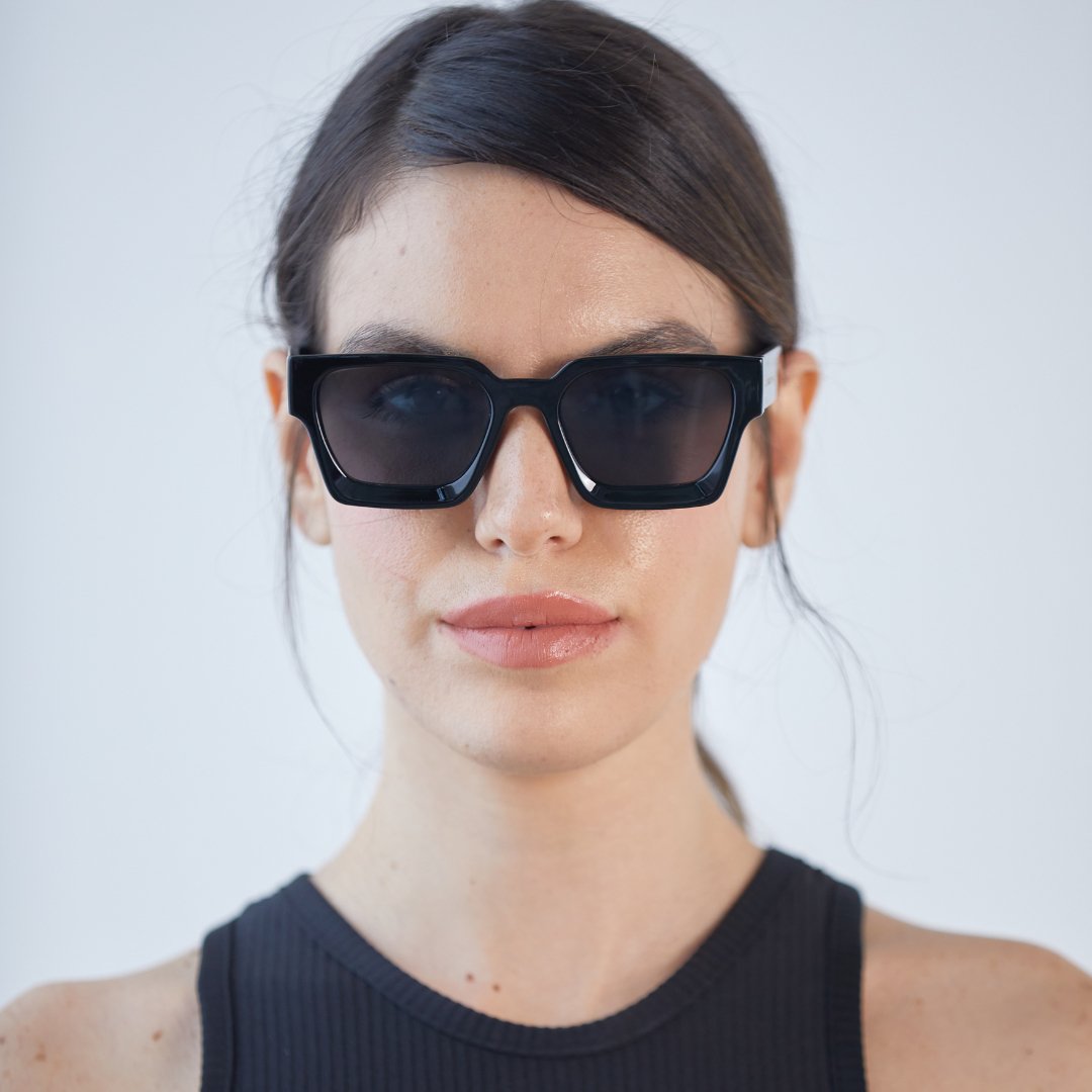 THERA / Midnight - Zamothra Sunglasses